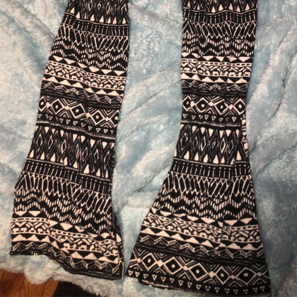 Lose leggings from bottom or whatever u call it